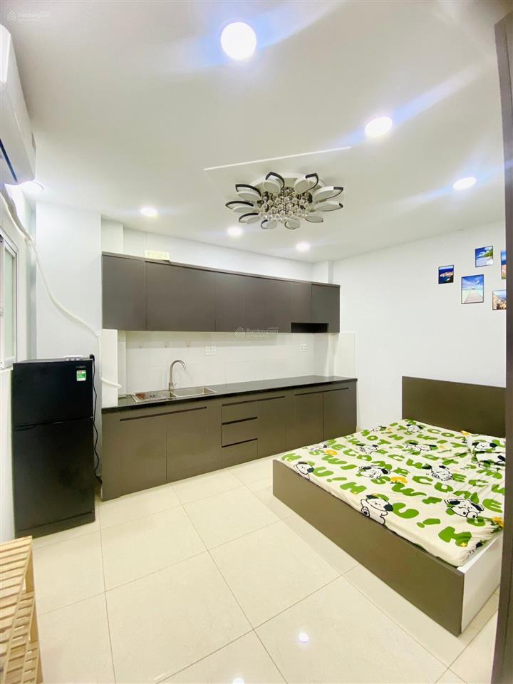 Cho thuê chdv full nội thất  an ninh 24/7  ở ngay  giờ giấc tự do  không chung chủ