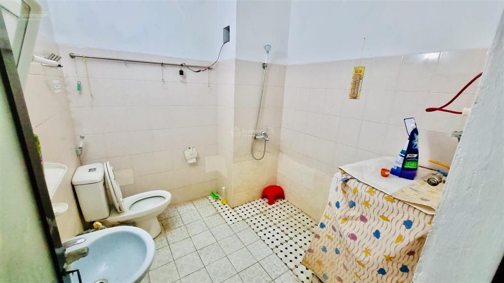 Nhà nguyên căn mặt bằng 40m2, 4 tầng tại thịnh quang, thái thịnh