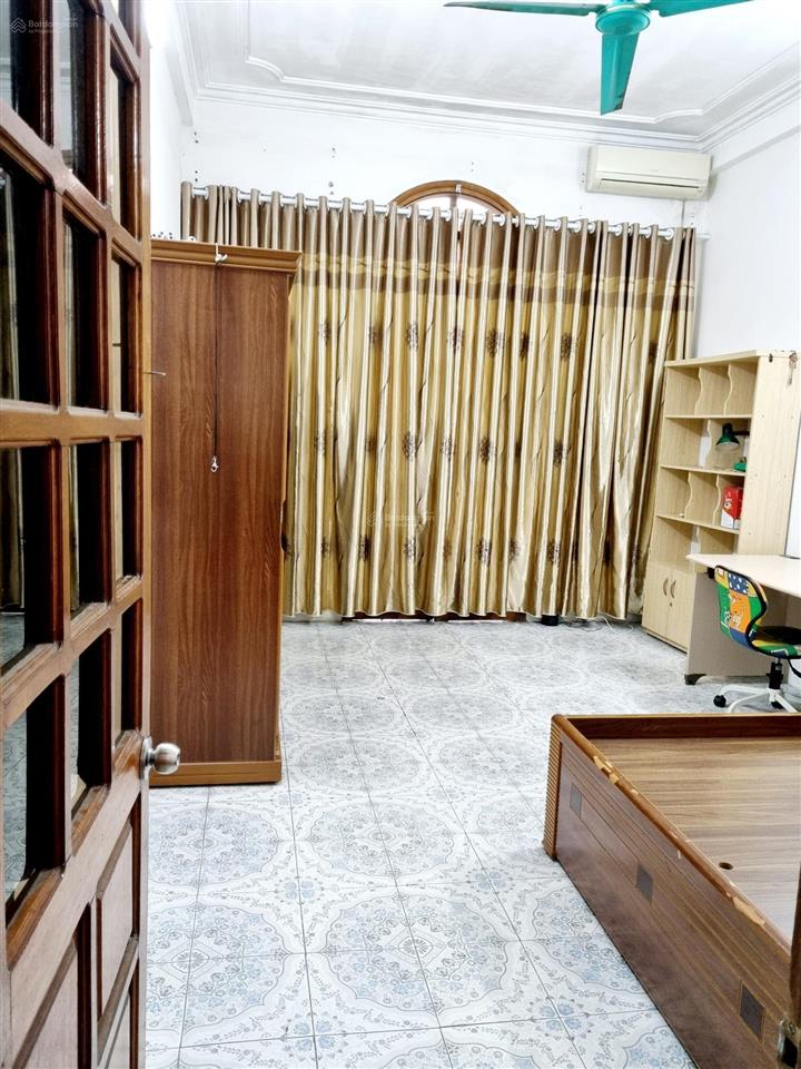 Nhà nguyên căn mặt bằng 40m2, 4 tầng tại thịnh quang, thái thịnh