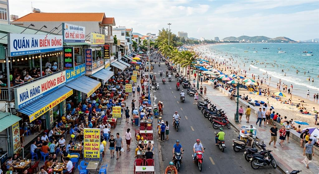 Mặt bằng trống mặt tiền biển thùy vân 2000m2