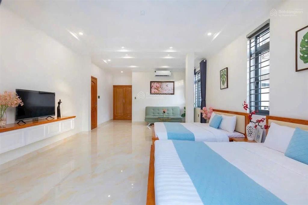 Biệt thự góc 2 mặt tiền ngay biển thùy vân