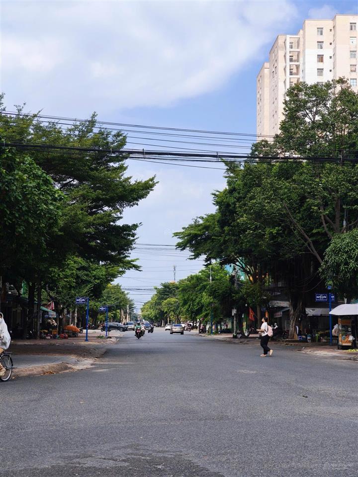 Bán biệt thự góc 2 mặt tiền khu đô thị chí linh