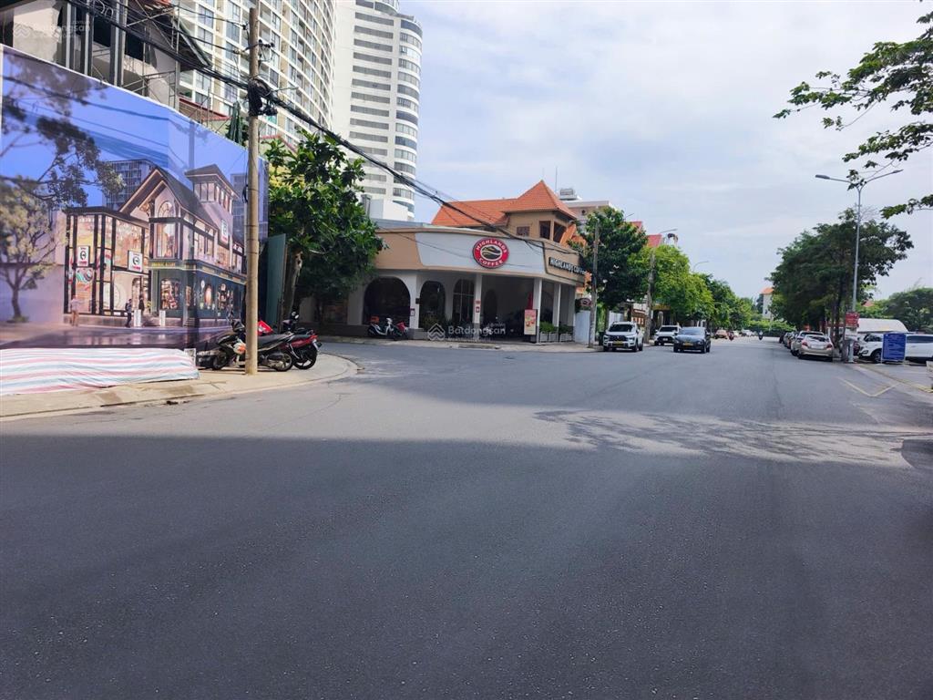 Bán biệt thự góc 2 mặt tiền khu đô thị chí linh