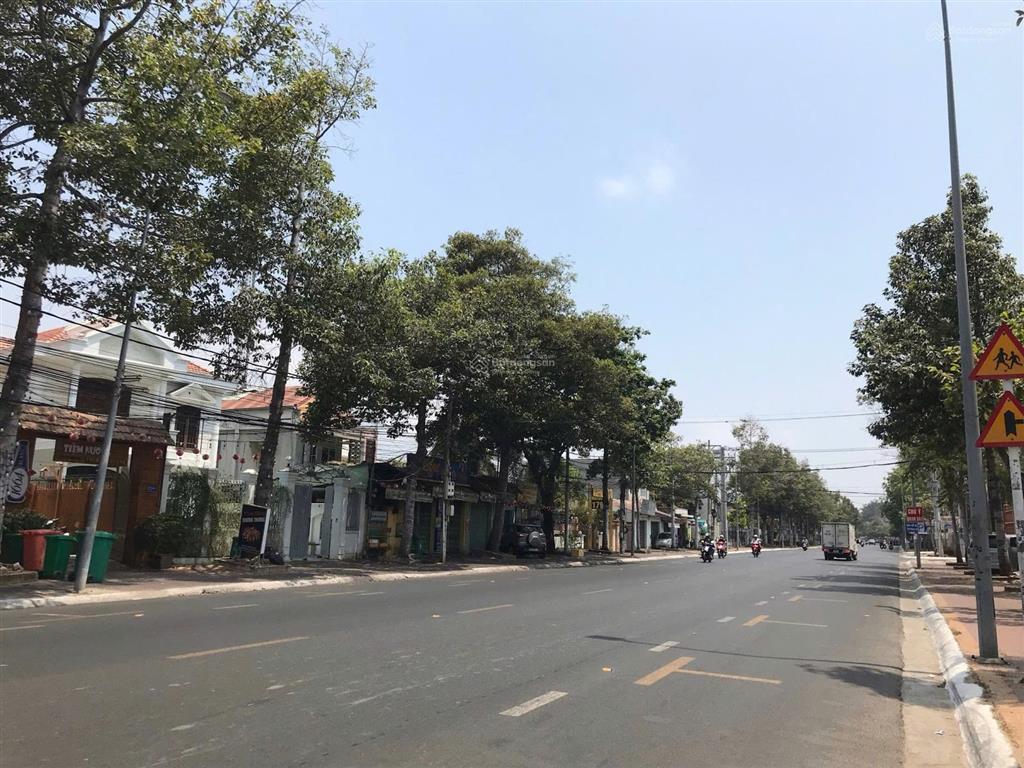 Bán quỹ đất lớn  lô góc 2 mặt tiền võ thị sáu