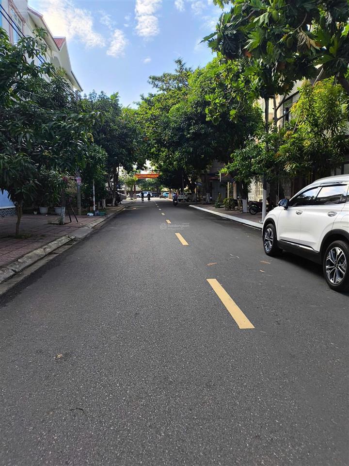 Bán nhà 2 mặt tiền trần cao vân  phường 9