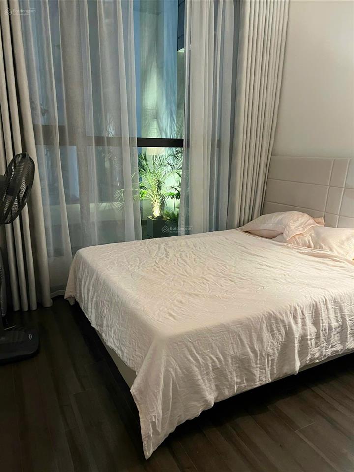Chính chủ bán chung cư vinhomes symphony, căn 1pn, full nội thất, giá 4,1 tỷ