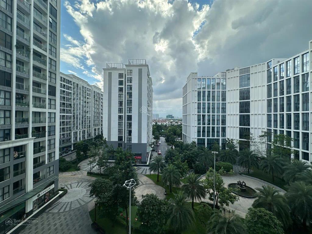 Cho thuê căn góc 2pn, 3pn, full đồ, giá từ 15 tr/tháng  chung cư vinhomes symphony.