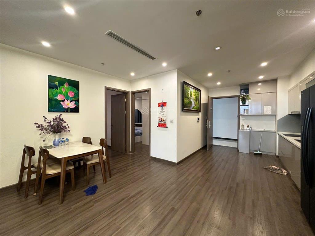 Cho thuê căn góc 2pn, 3pn, full đồ, giá từ 15 tr/tháng  chung cư vinhomes symphony.