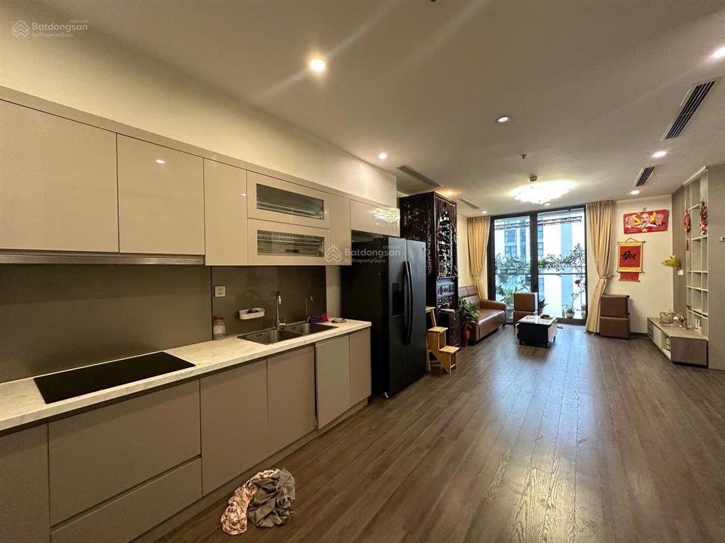 Cho thuê căn góc 2pn, 3pn, full đồ, giá từ 15 tr/tháng  chung cư vinhomes symphony.