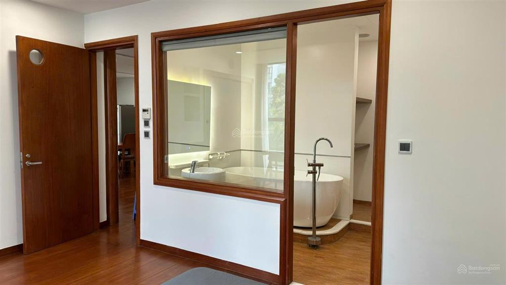 Cho thuê căn góc phong cách nhật bản, 3pn, full đồ. vinhomes symphony