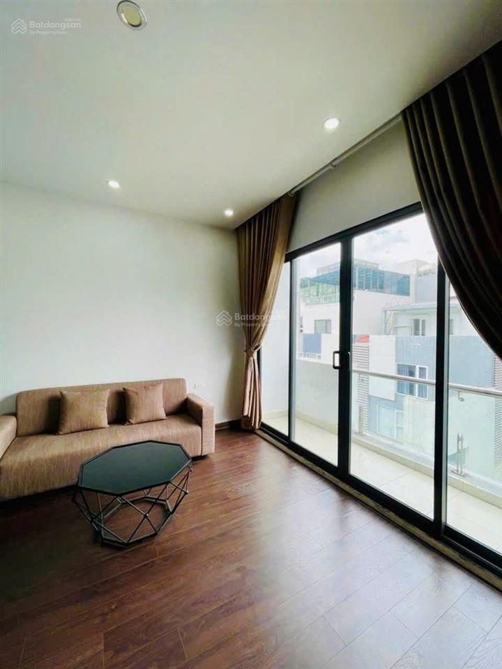 Cho thuê nguyên căn waterfront 8 phòng căn hộ có bếp