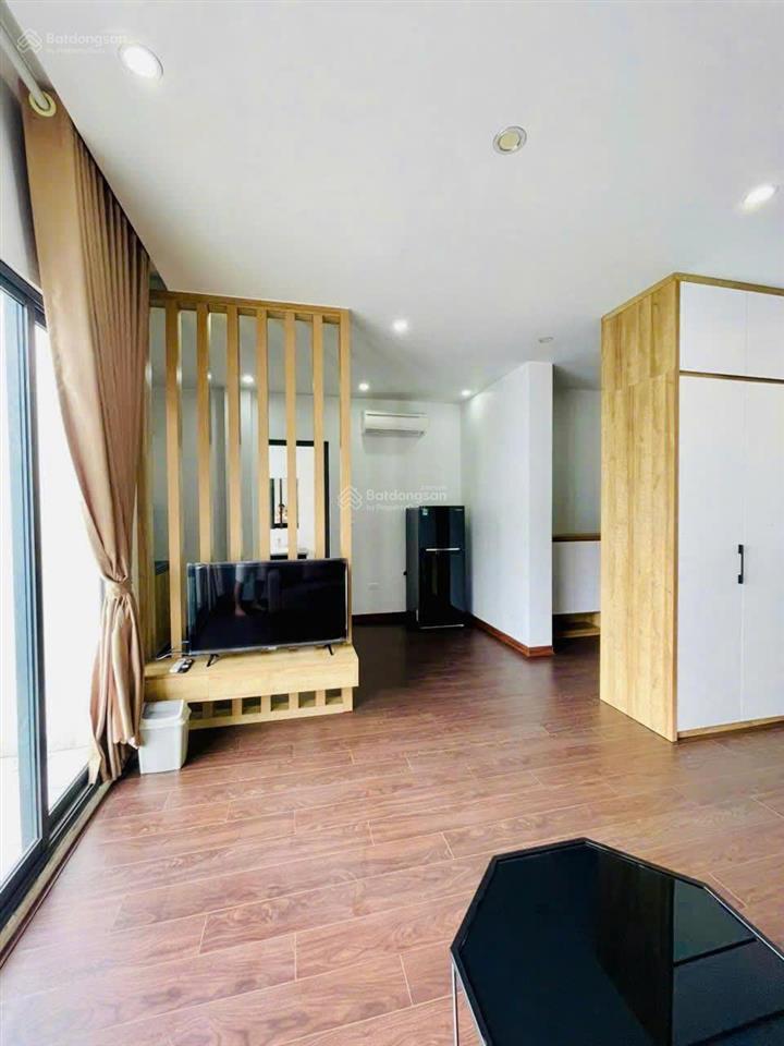 Cho thuê nguyên căn waterfront 8 phòng căn hộ có bếp