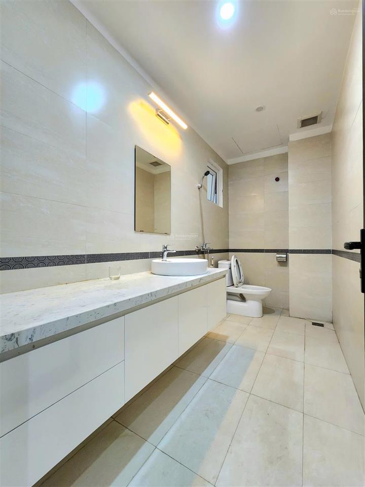 Cho thuê nguyên căn waterfront city 9 phòng ngủ