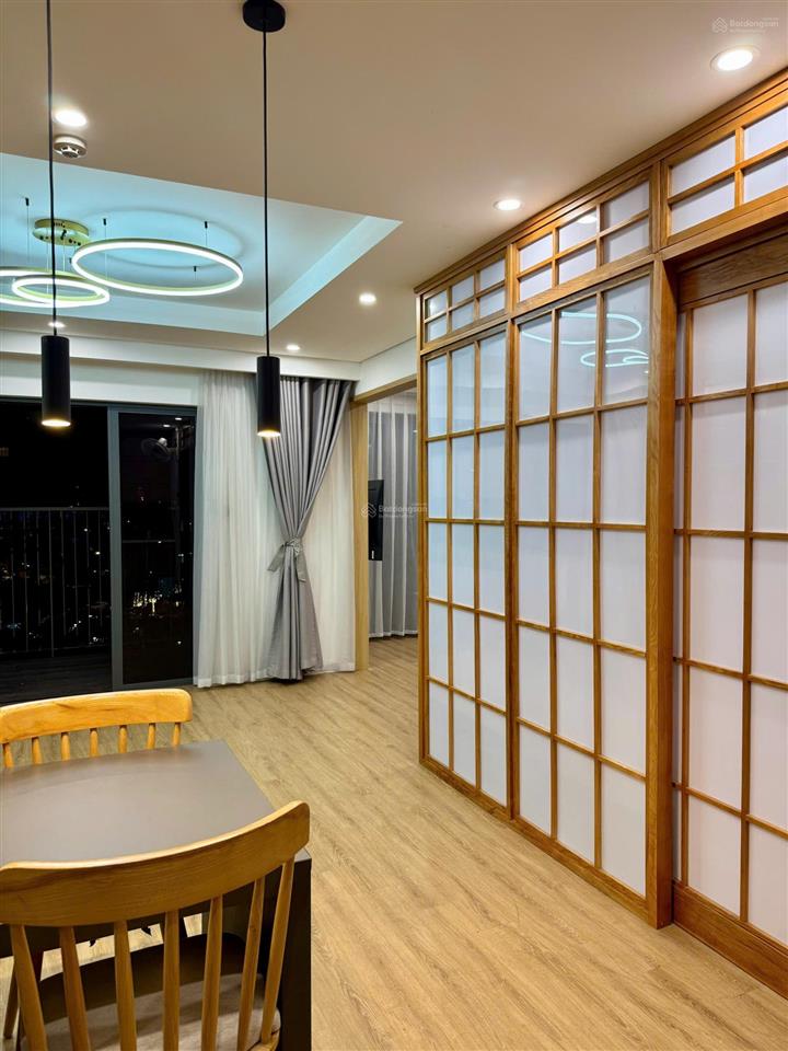 Cho thuê căn 2 ngủ minato siêu rộng