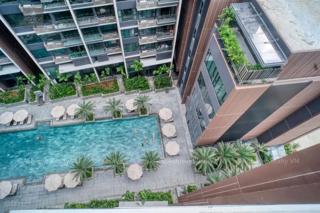 Căn 3 phòng ngủ view sông quận 1 & nội khu. chủ cần bán gấp trong tháng 7 giá cực tốt.