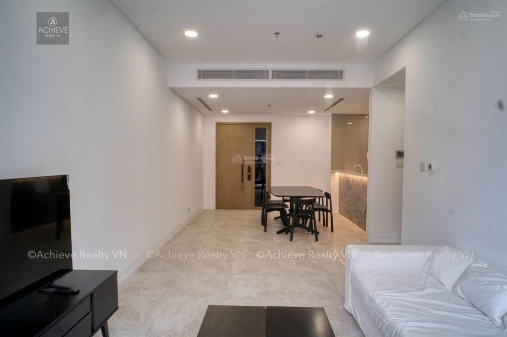 Căn 3 phòng ngủ view sông quận 1 & nội khu. chủ cần bán gấp trong tháng 7 giá cực tốt.