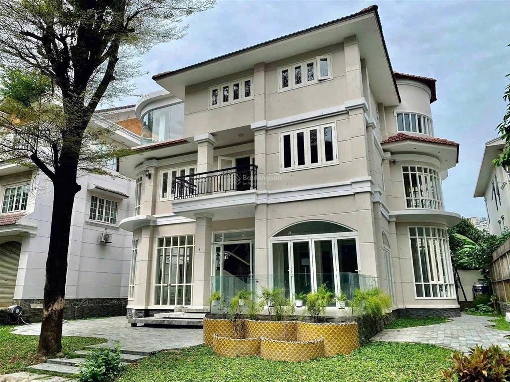 Chủ cần bán gấp căn biệt thự lan anh quận 2 trong tháng 6 này.