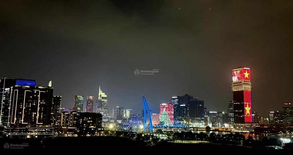 Chủ gửi bán gấp căn 1 phòng ngủ giá rẻ nhất thị trường view sông & quận 1