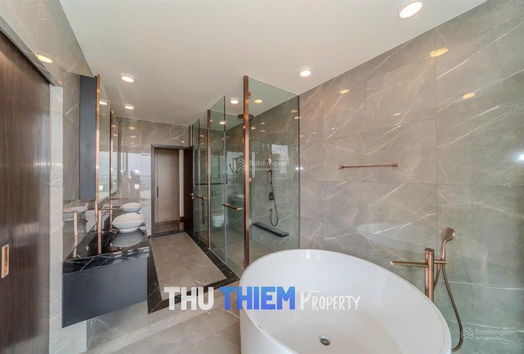 Căn 4 phòng ngủ tầng cao chủ cần bán gấp trong tháng 8