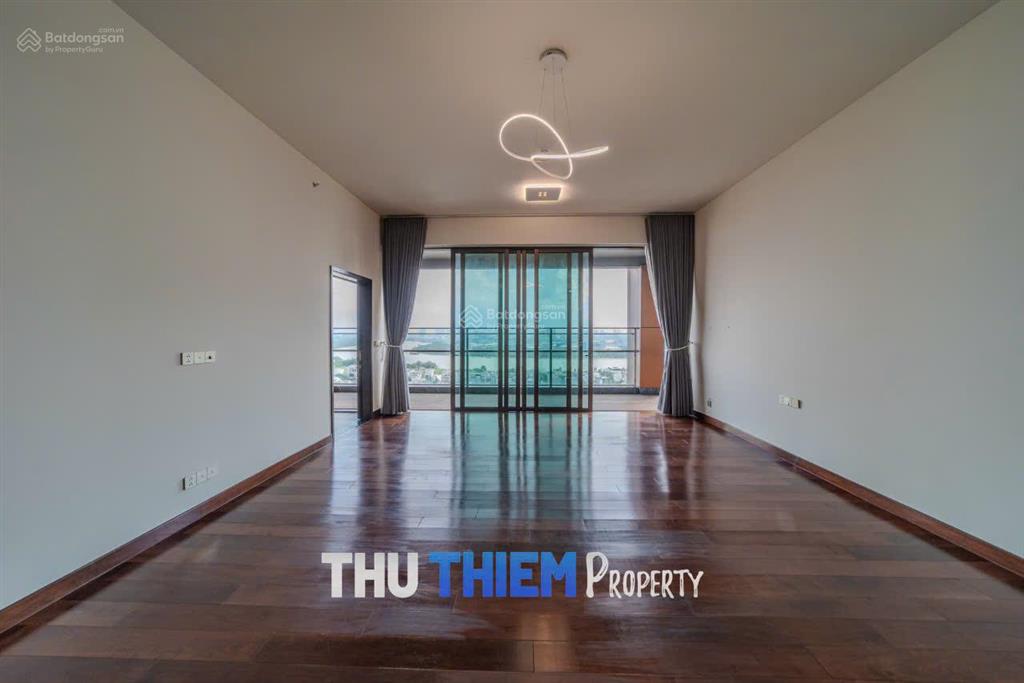 Căn 4 phòng ngủ tầng cao chủ cần bán gấp trong tháng 8