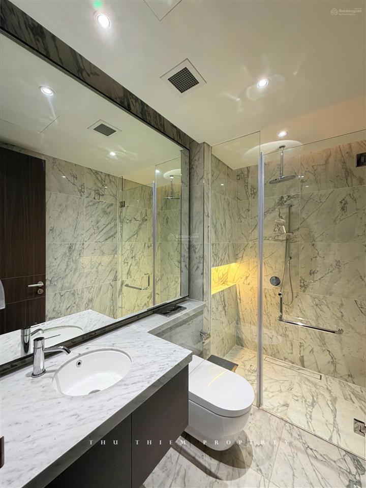 Cove residences chủ gửi bán siêu phẩm 3pn view sông quận 1.