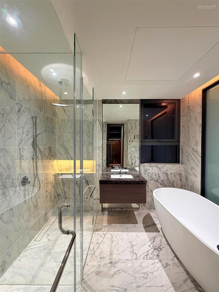 Cove residences chủ gửi bán siêu phẩm 3pn view sông quận 1.