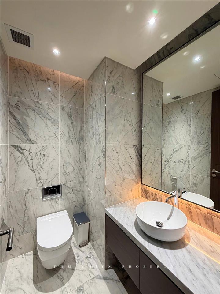 Cove residences chủ gửi bán siêu phẩm 3pn view sông quận 1.
