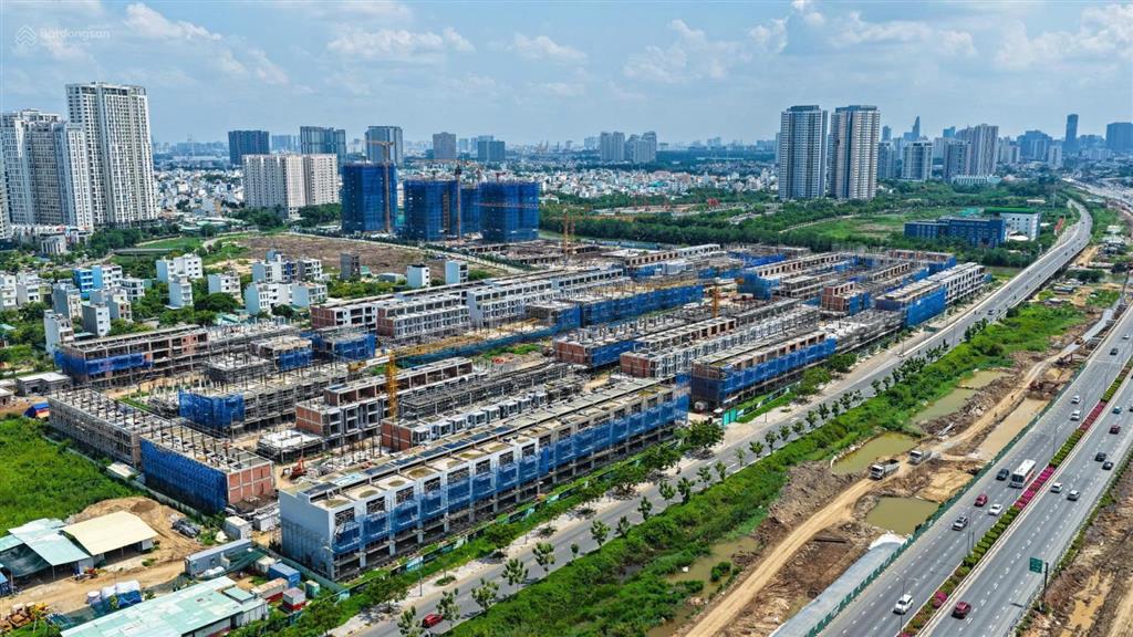 Senturia an phú chủ gửi bán căn shophouse giá cực tốt