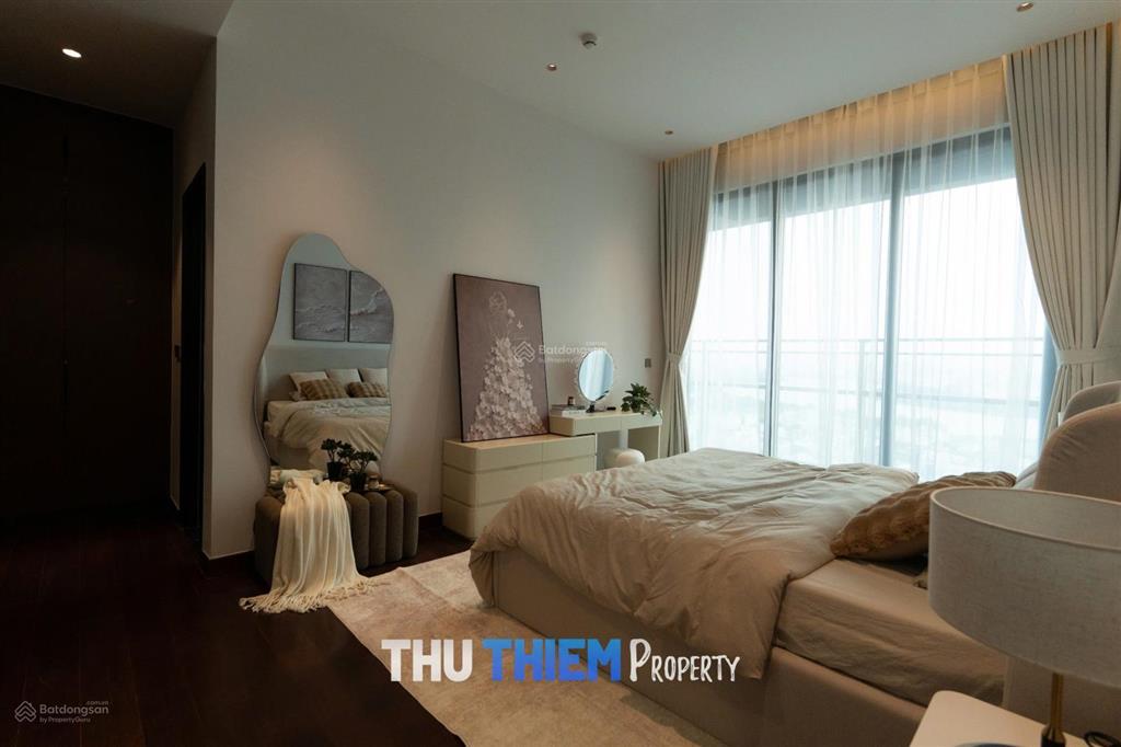 Chủ gửi bán căn 4 phòng ngủ nội thất đẹp tầng cao view sông