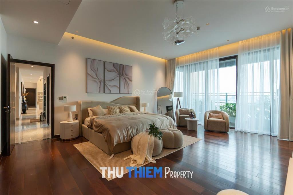 Chủ gửi bán căn 4 phòng ngủ nội thất đẹp tầng cao view sông