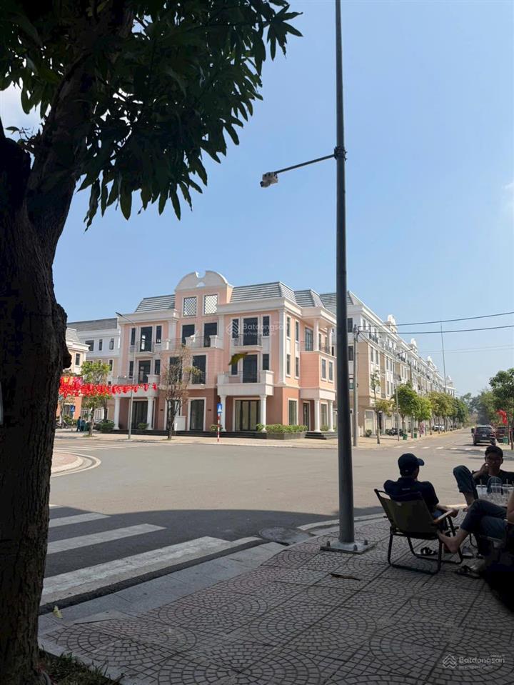 Shop royal park giá sốc chốt ngay căn hg01  47 liền kề shop 75m² xây 264,6m² đối diện công viên