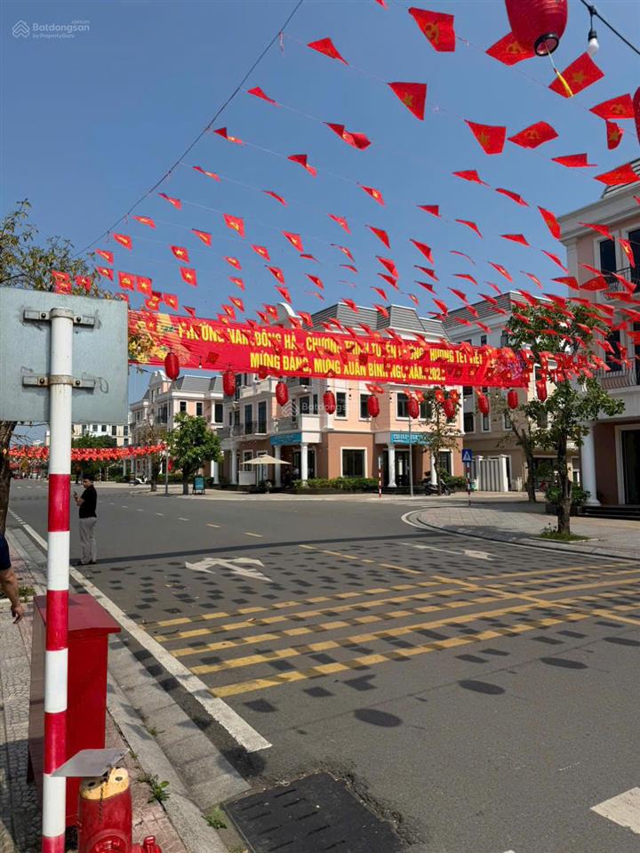 Shop royal park giá sốc chốt ngay căn hg01  47 liền kề shop 75m² xây 264,6m² đối diện công viên