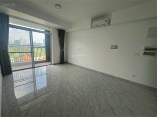 Chủ nhà cần bán căn 3pn, diện tích 90m2, giá 9,5 tỷ. ban công nhìn về q1 có suất đỗ oto riêng.