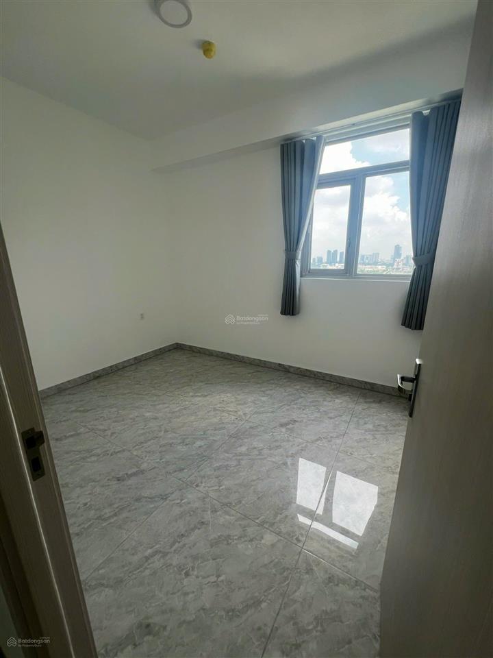 Chủ cần bán căn hộ 2pn tại paris hoàng kim giá 6,8 tỷ. nhà đầy đủ nội thất cho thuê giá 17tr/ tháng