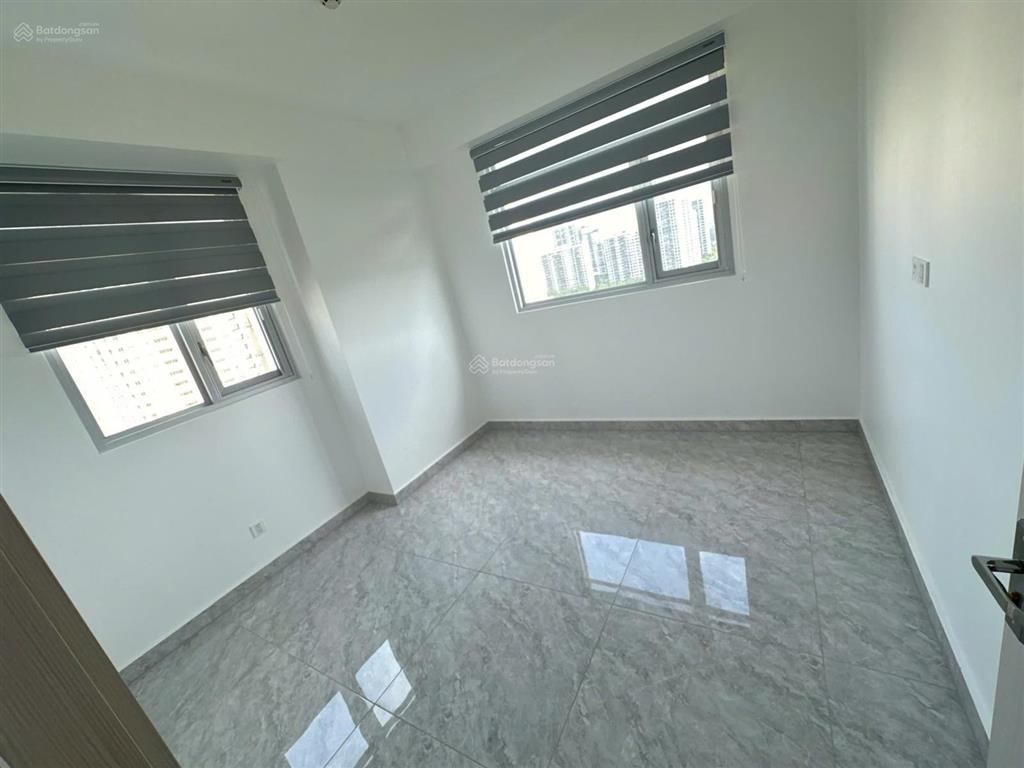 Chủ cần bán căn hộ 2pn tại paris hoàng kim giá 6,8 tỷ. nhà đầy đủ nội thất cho thuê giá 17tr/ tháng
