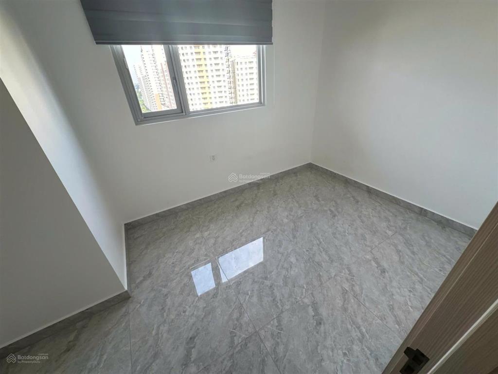 Chủ cần bán căn hộ 2pn tại paris hoàng kim giá 6,8 tỷ. nhà đầy đủ nội thất cho thuê giá 17tr/ tháng