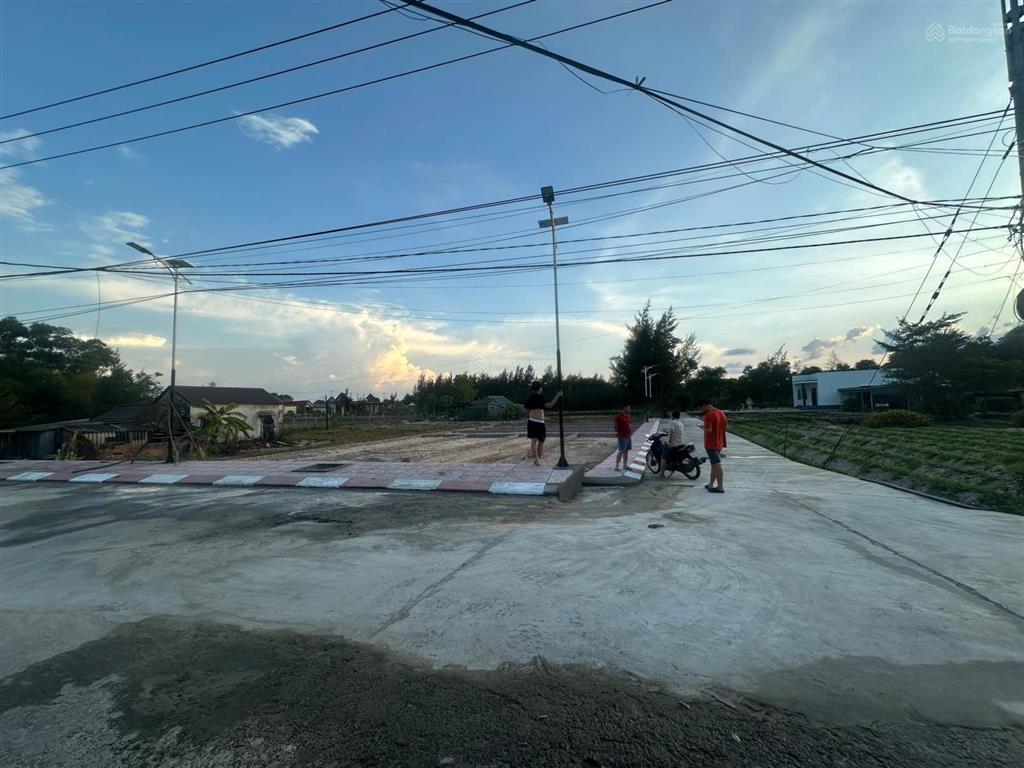 Tài chính 520tr sở hữu ngay lô đất trục chính đường dh24. view biển