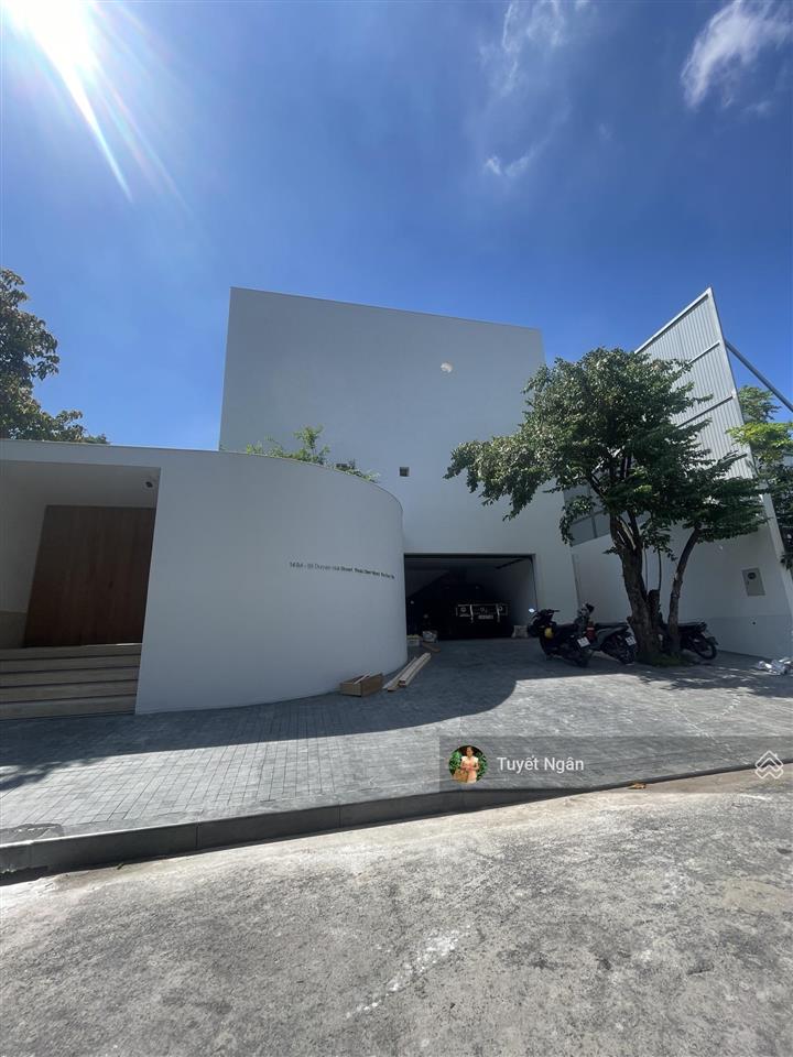 Bán biệt thự compound thảo điền, quận 2  450m2  100 tỷ  hdt 5.500$/tháng  nhà đẹp vào ở ngay