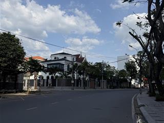 Bán lô đất ngay nguyễn văn hưởng, thảo điền quận 2  933m2  chỉ 199 tỷ  ngang mặt tiền 40m