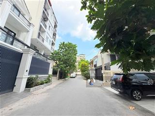 Hàng độc quyền  bán đất xây biệt thự thảo điền q2 200m2  xd hầm 4 tầng  chỉ 33 tỷ  tin thật