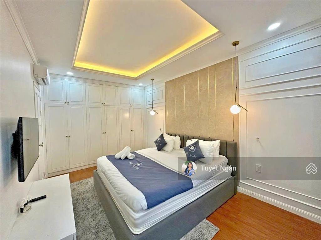 Giảm 15 tỷ ~ bán biệt thự ngay cách mạng tháng 8  330m2 hầm 4 tầng (thang máy) nhà đẹp vào ở ngay