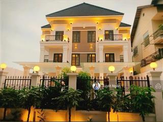 Giảm 15 tỷ ~ bán biệt thự ngay cách mạng tháng 8  330m2 hầm 4 tầng (thang máy) nhà đẹp vào ở ngay