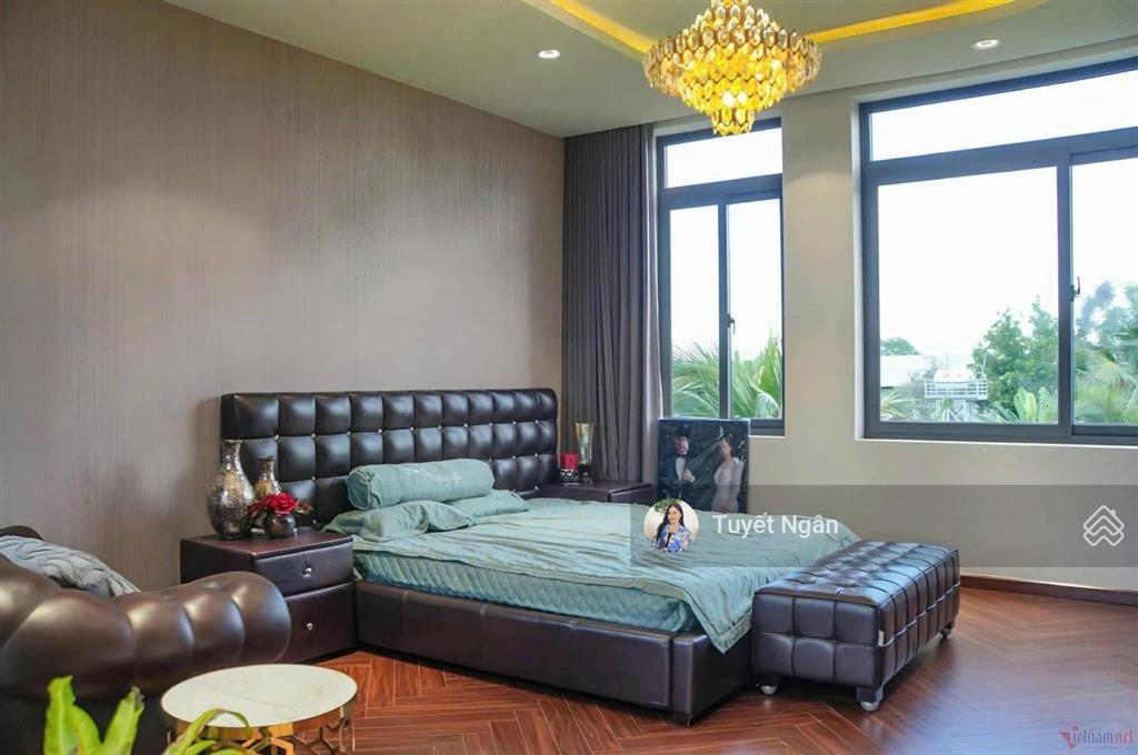 Bán biệt thự ngay võ trường toản, thảo điền  1111m2  220 tỷ