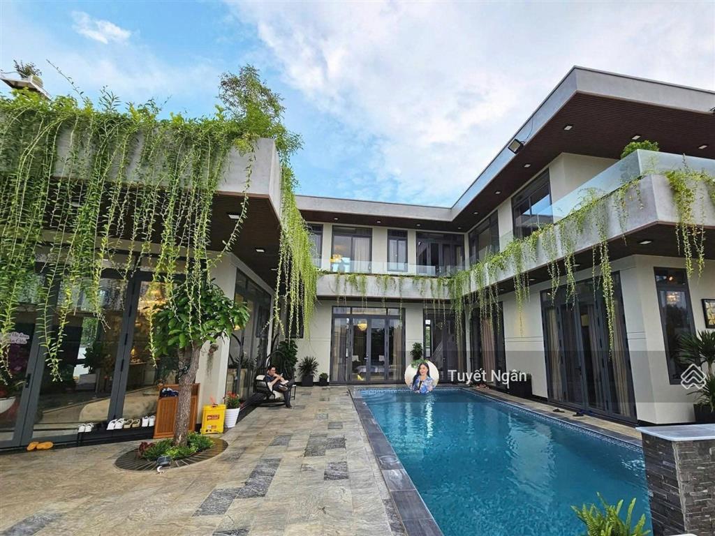 Bán biệt thự ngay võ trường toản, thảo điền  1111m2  220 tỷ