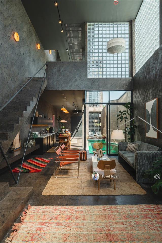 Bán dinh thự trực diện sông, quận 2  1200m²  280 tỷ