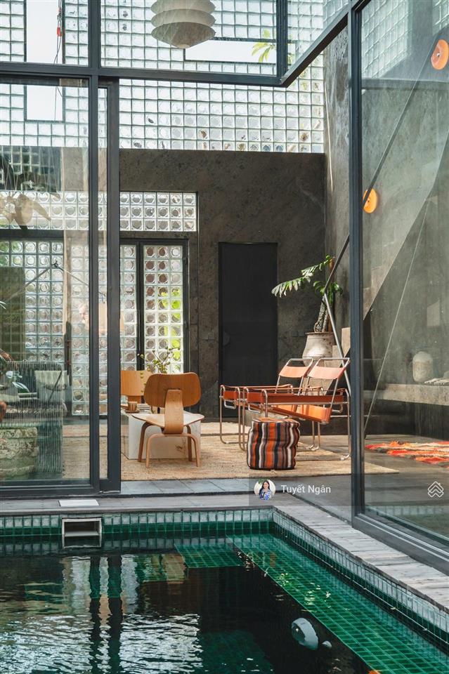 Bán dinh thự trực diện sông, quận 2  1200m²  280 tỷ