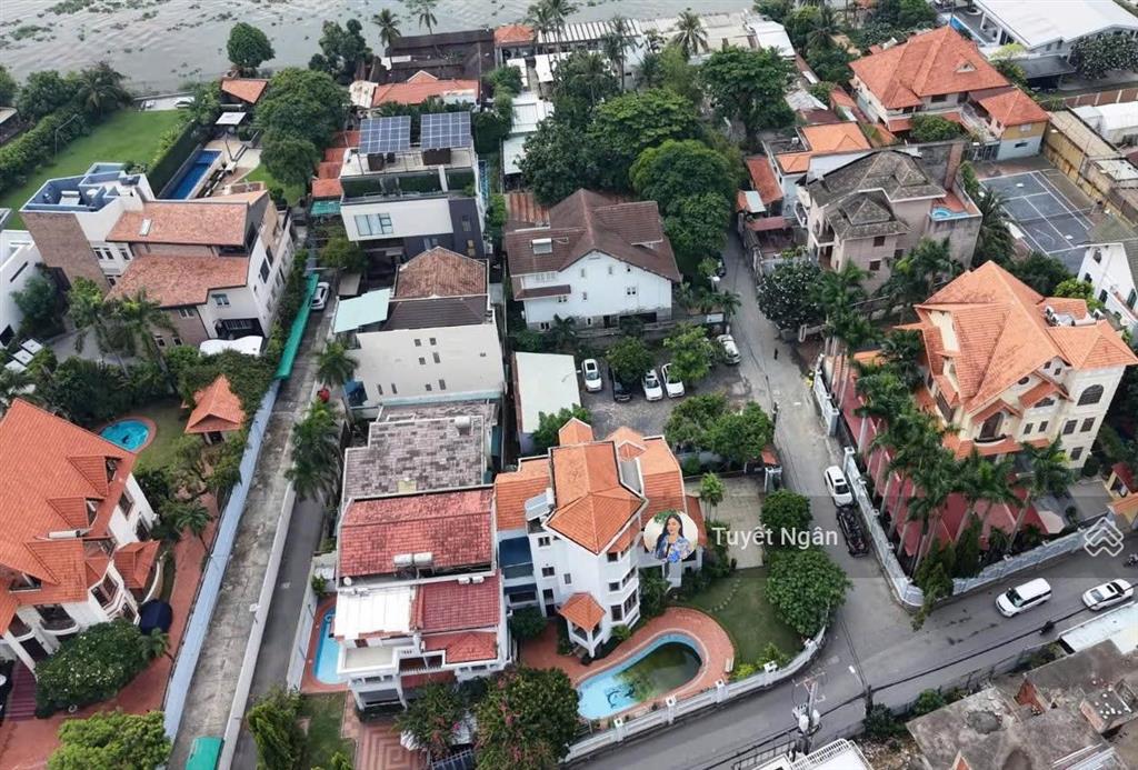 Bán đất mặt tiền nguyễn văn hưởng, quận 2  702m2  240 tỷ  chưa có trên thị trường