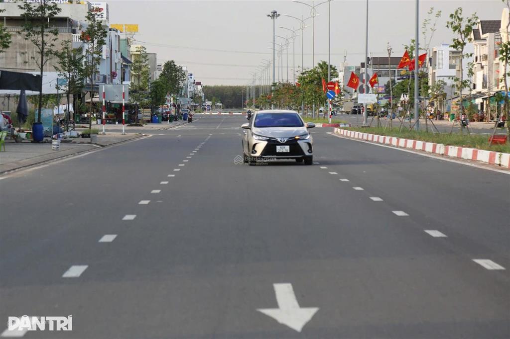 Bán đất mặt tiền dt 769  cạnh sân bay quốc tế long thành giá 18 triệu/m2  sổ hồng riêng