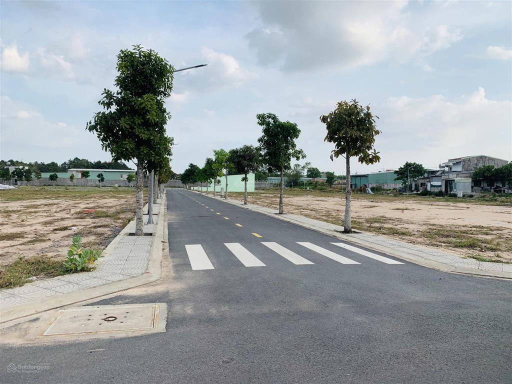 Bán đất mặt tiền dt 769  cạnh sân bay quốc tế long thành giá 18 triệu/m2  sổ hồng riêng