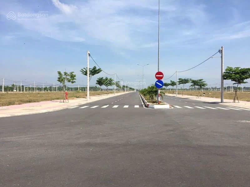 Bán đất mặt tiền dt 769  cạnh sân bay quốc tế long thành giá 18 triệu/m2  sổ hồng riêng